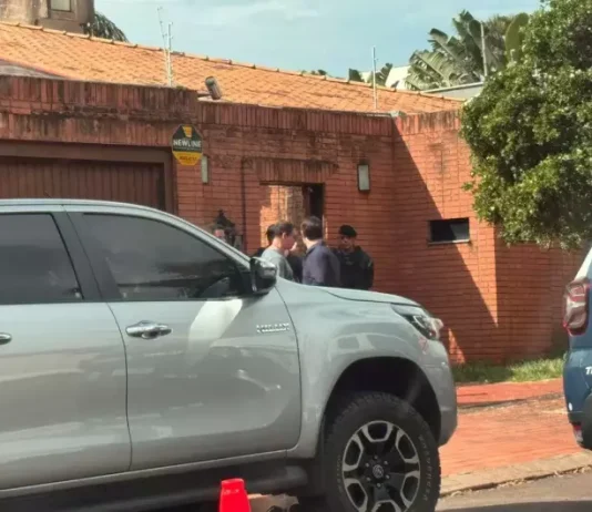 Ex-prefeito mata homem após briga por imóvel e se entrega à polícia