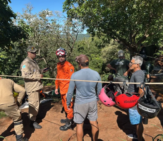 Corpo de homem é encontrado por praticantes de rapel na cachoeira do inferninho