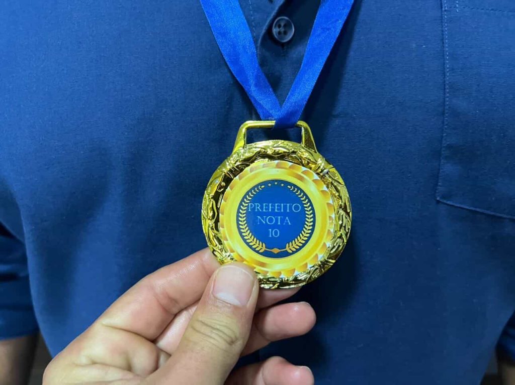 Japorã: Alunos do Pré II homenageiam e entrevistam Vitor Malaquias pelo Dia do Prefeito Japorã: Alunos do Pré II homenageiam e entrevistam Vitor Malaquias pelo Dia do Prefeito