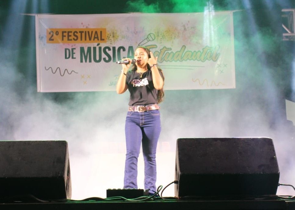 Japorã 34 anos: Letícia Ariely vence pela 2ª vez o Festival Estudantil de Música