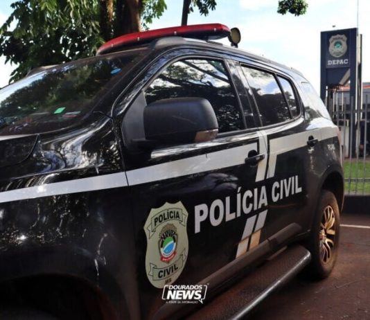 PALHAÇADA: homem estaciona moto para ir ao circo e tem condução furtada