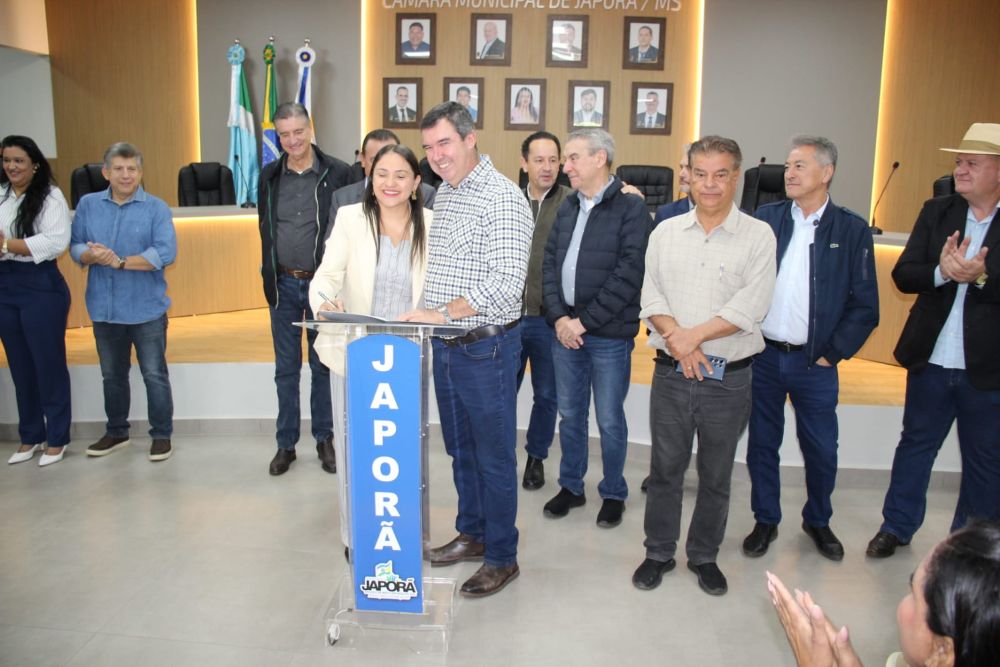 Eduardo Riedel e lideranças políticas anunciam obras para Japorã e para o distrito de Jacareí