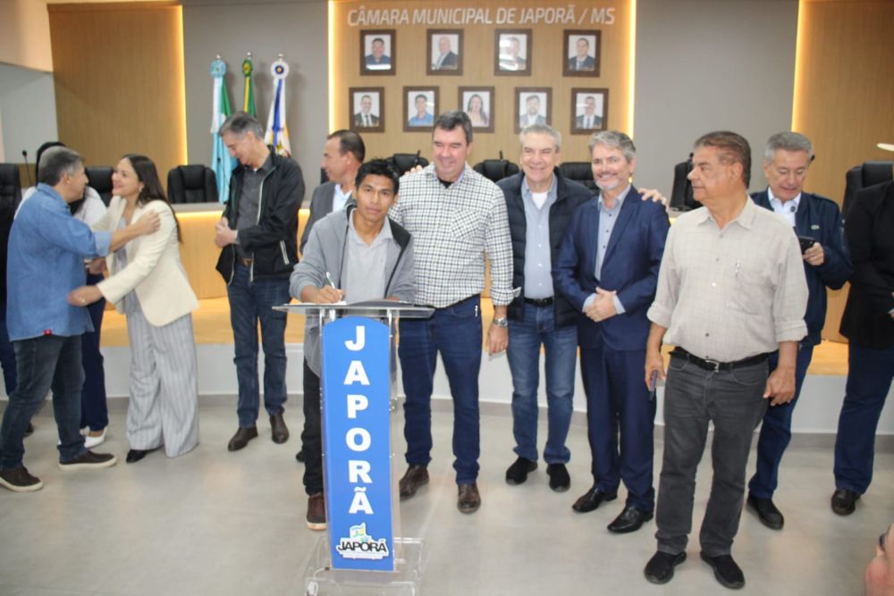 Eduardo Riedel e lideranças políticas anunciam obras para Japorã e para o distrito de Jacareí