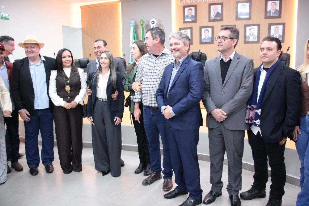 Eduardo Riedel e lideranças políticas anunciam obras para Japorã e para o distrito de Jacareí