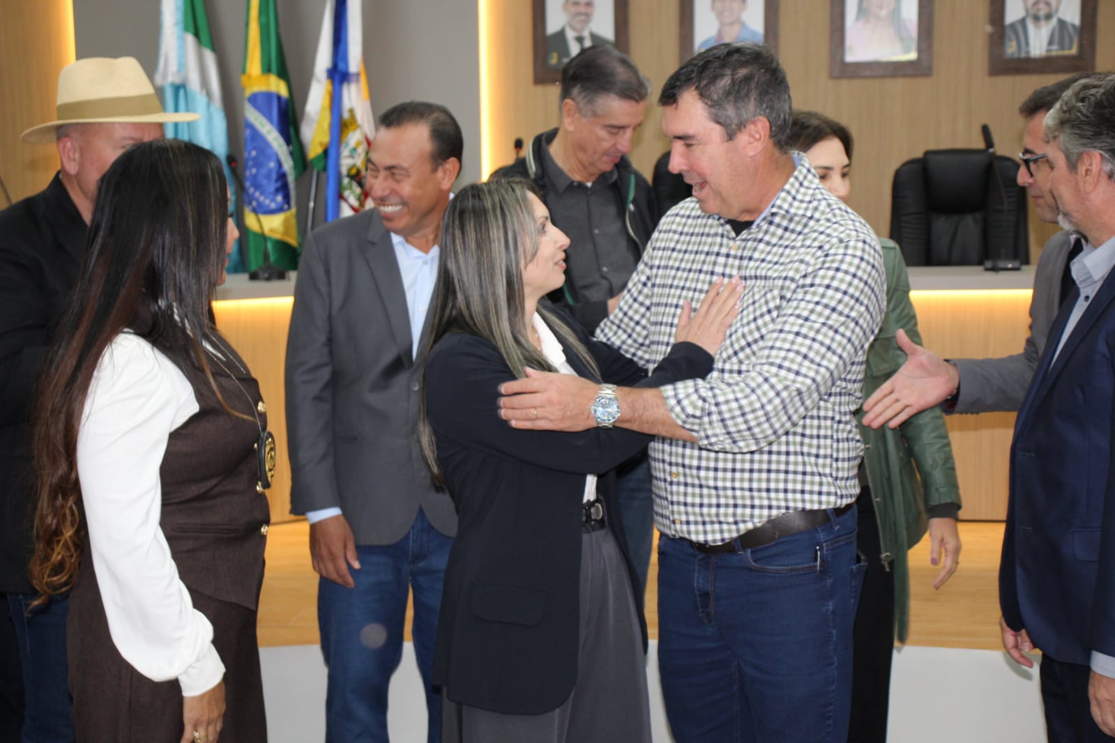 Eduardo Riedel e lideranças políticas anunciam obras para Japorã e para o distrito de Jacareí