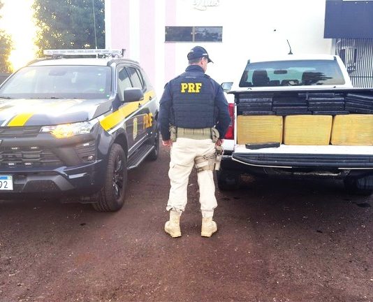 PRF apreende 858 Kg de maconha em Maracaju (MS)