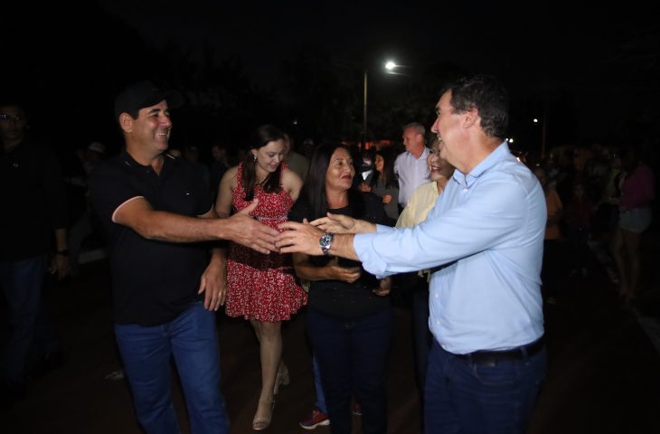 Governador-Eduardo-Riedel-cumpre-agenda-em-Douradina-Distrito-Bocaja-Foto-Alvaro-Rezende-3-730x480