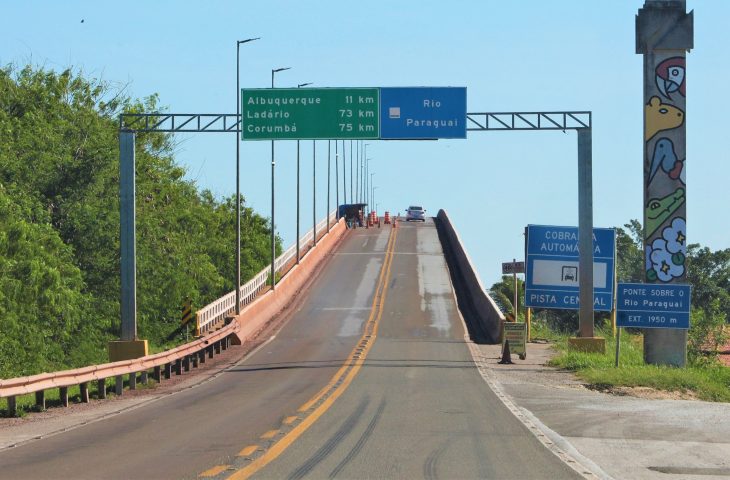 Ponte-Rio-Paraguai-Foto-Saul-Schramm-2-730x480