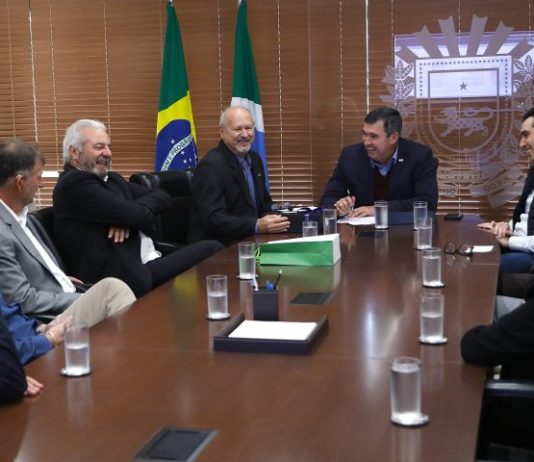 Educação financeira, cooperativismo e protagonismo juvenil ganham espaço nas escolas estaduais