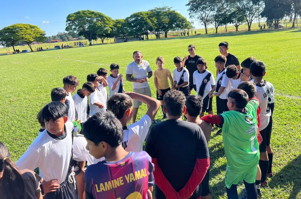Jogo de Japorã X Paranhos marca a rodada do Campeonato Cone Sul de Futebol de Campo Jogo de Japorã X Paranhos marca a rodada do Campeonato Cone Sul de Futebol de Campo