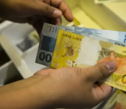 Milhões de brasileiros têm direito à parte de R$ 10,3 bilhões “parados”