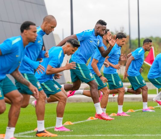Brasil enfrenta Escócia em busca da classificação para o mata-mata da Copa como líder do grupo C
