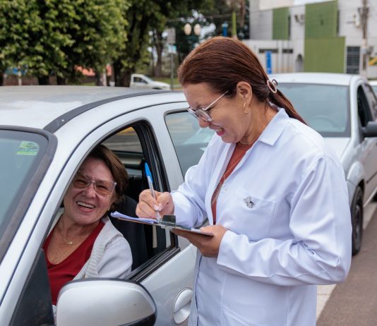 NAVIRAÍ realizará hoje mais um drive-thru de vacinação na Praça Central