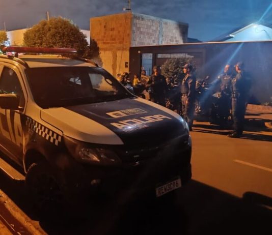 ATENTADO: após perseguição e troca de tiros, homem é baleado em Dourados