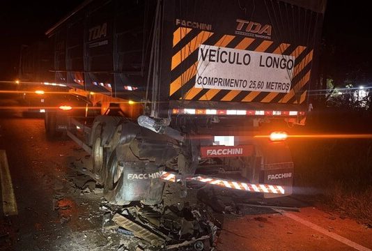 TRAGÉDIA: empresária de Naviraí morre após bater carro na traseira de carreta