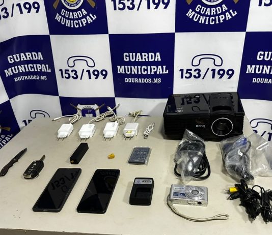 GMD recupera celulares furtados da Central do Cidadão e prende dois suspeitos