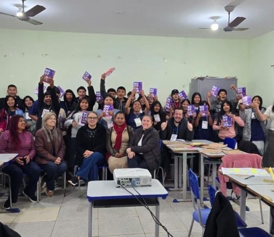 Alunos indígenas de Japorã participam do “Botequim Empreendedorismo em Ação”