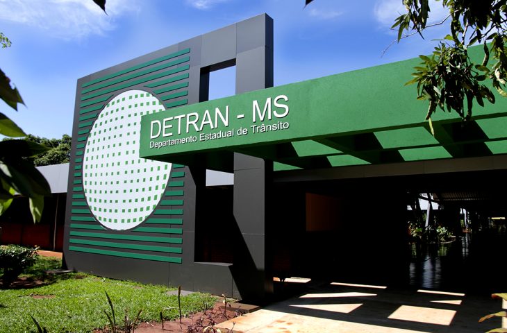 fachada-interna-detran-3-foto-rachid-waqued-730x480
