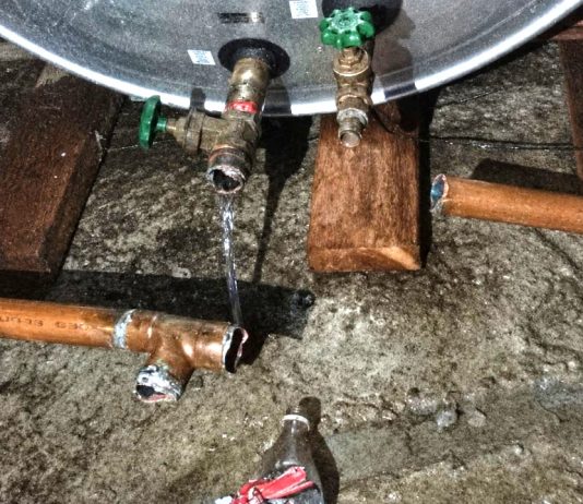 Furto de canos de cobre da rede de água causa alagamento em enfermaria do Hospital da Vida