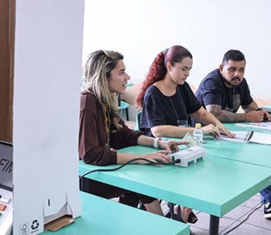 Justiça Eleitoral inicia convocação de mesárias e mesários nesta terça