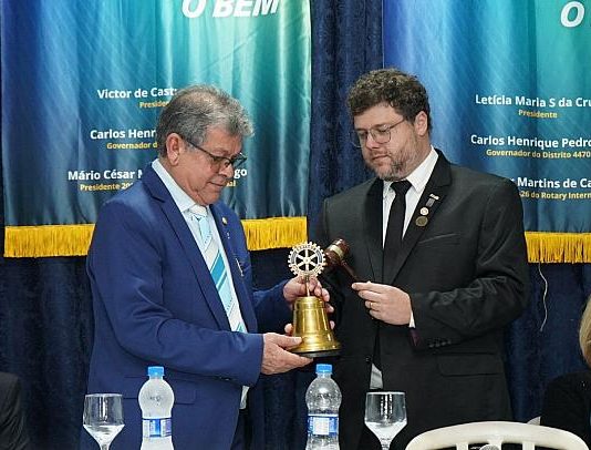 NAVIRAÍ: Rotary Club de Naviraí empossa Odilo Balta presidente 2026/2027