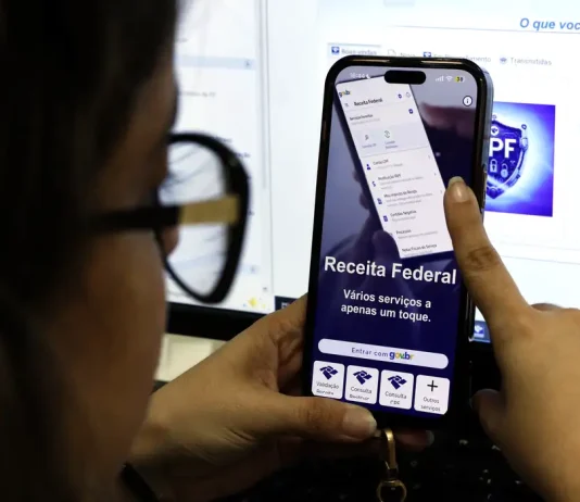 Receita paga hoje o terceiro lote de restituição do IR 2026
