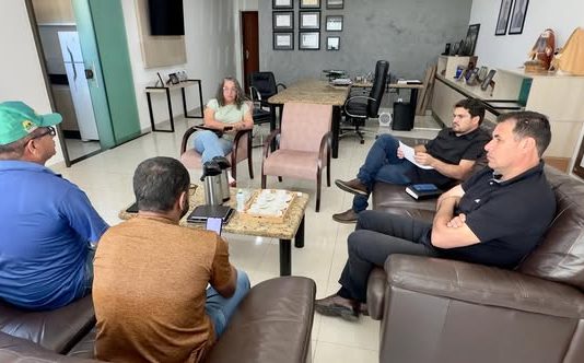 Prefeitura de Itaquiraí e SINSEMI discutem melhorias para os servidores municipais