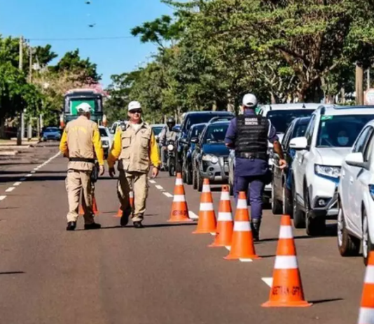 Drogômetro e punição a “coiotes”: entenda o novo rigor da Lei Seca