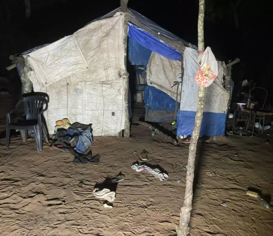 Bebê de cinco meses é assassinado com foice na fronteira