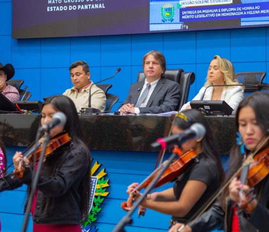Lei de Caravina garante reconhecimento permanente às mulheres da música de MS