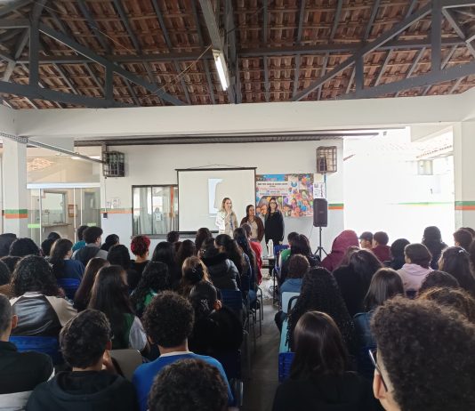 NAVIRAÍ: projeto ‘Conexão Saudável’ alerta alunos sobre os riscos do tabagismo
