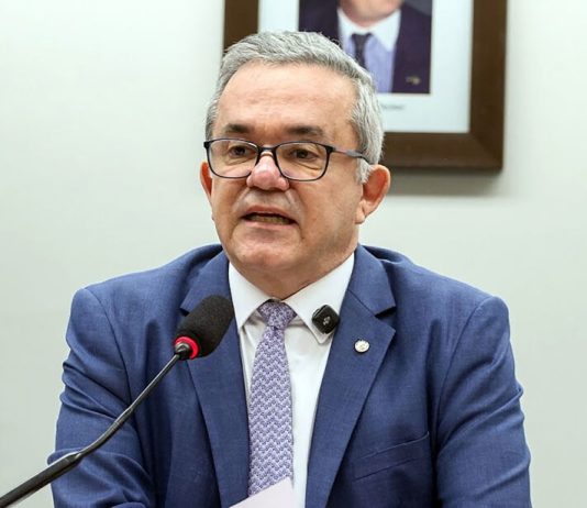 Vander sustenta ser o maior beneficiado com desistência de Nelsinho à reeleição