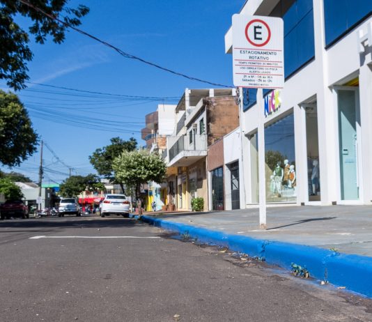 NAVIRAÍ: Zona Azul gratuita já está em funcionamento no centro da cidade