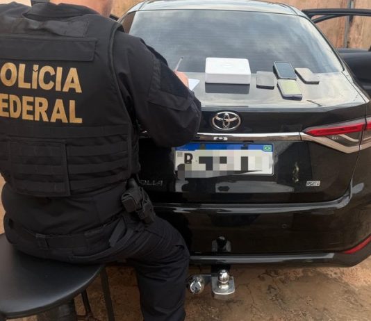 PF cumpre 2 mandados de prisão e 12 de busca e apreensão por descaminho e extorsão
