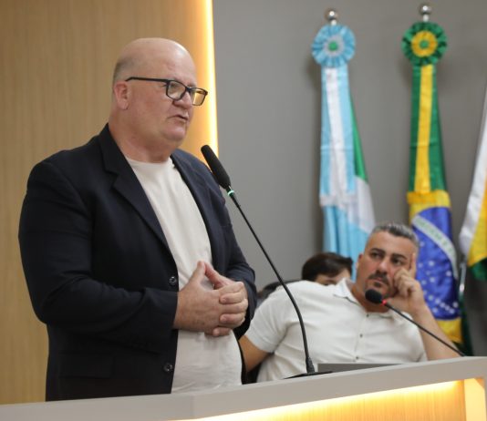 Projeto de Gabriel Klasmann denomina “Praça Padre Dominggus” a Praça da Matriz