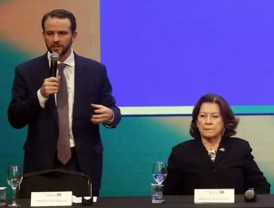 Bets que continuarem no ar após prazo serão bloqueadas, diz Durigan
