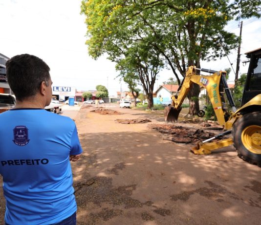 Prefeitura aproveita trégua nas chuvas para acelerar recuperação de ruas de Dourados