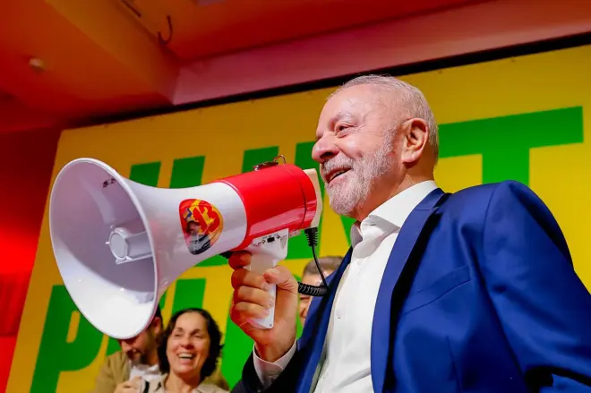 LULA_eaa263