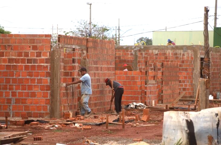 casas-populares-Fatima-do-Sul_Agehab-01_Alvaro-Rezende-730x480